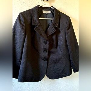 TAHARI Elegant Black Women's Jacket and skirt.